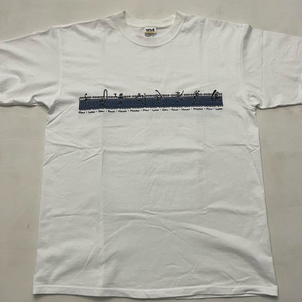 Vintage anvil tag tribal Maui tee
